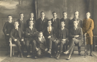 SMB Scholarship Winners 1915-6. (Cat. No. 0419)