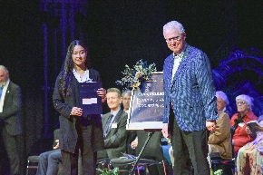 Saleema Nazari 2022 recipient